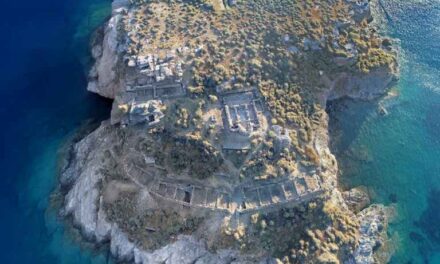Encuentran una inscripción del siglo IV a.C. que cuenta la historia de un pirata en la isla griega de Citnos