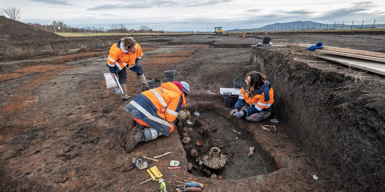 Descubren la tumba de un niño de época romana en un aeropuerto francés