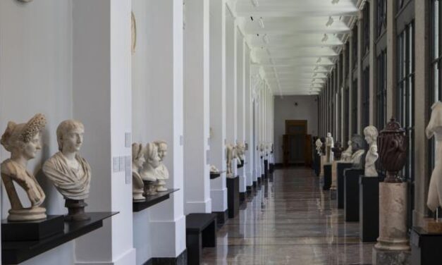 El Prado repasa dos siglos de escultura en un nuevo espacio con luz natural