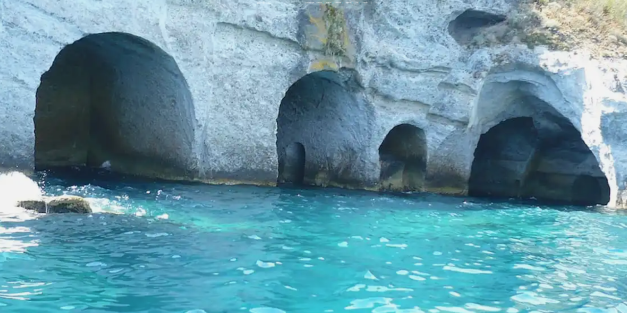 Las Cuevas de Pilato excavadas y talladas por los romanos en la isla de Ponza