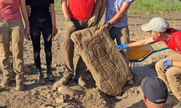 Hallada en Huelva una gran necrópolis de estelas de hace 4.000 años