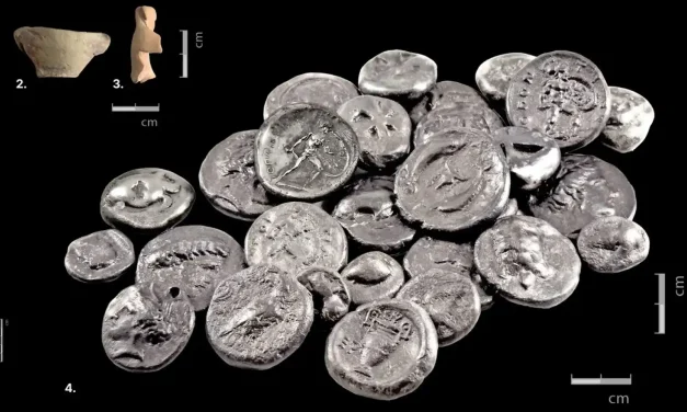 Hallan un conjunto de monedas de plata de la Antigua Grecia de «extraordinaria rareza»