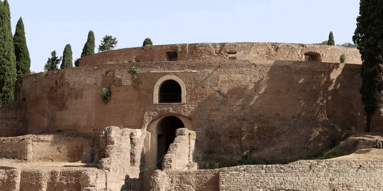 Roma, reapertura de la plaza Augusto Imperatore: nuevo espacio urbano entre arqueología y arquitectura contemporánea